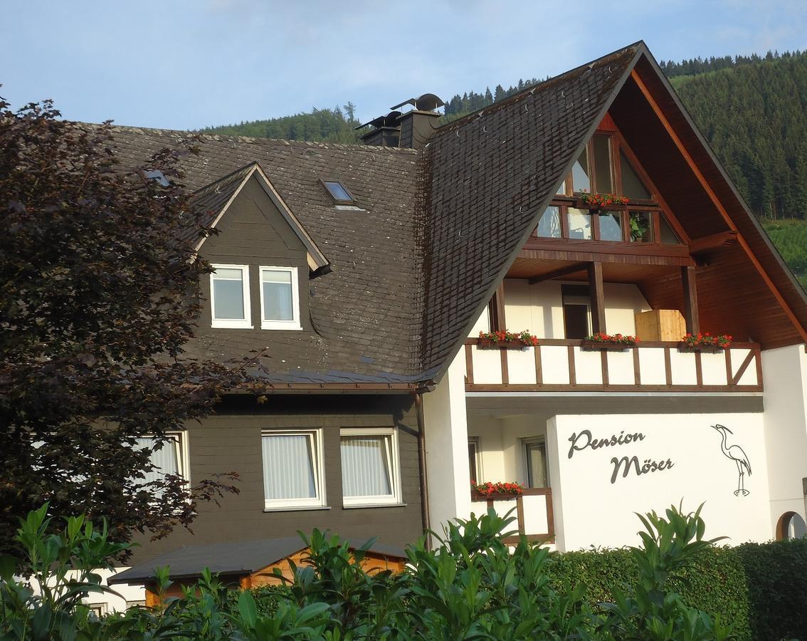 Pension Moeser Lennestadt Bagian luar foto